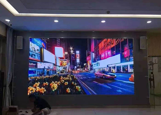 A cor completa interna de P1.2 P1.8 1R1G1B conduziu a parede video do passo fino da exposição