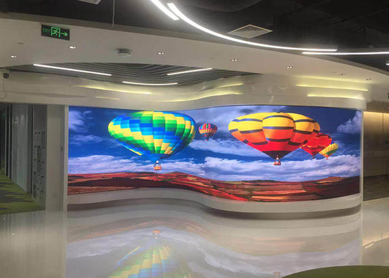 A cor completa interna flexível curvada conduziu a exposição 3840Hz refresca a taxa