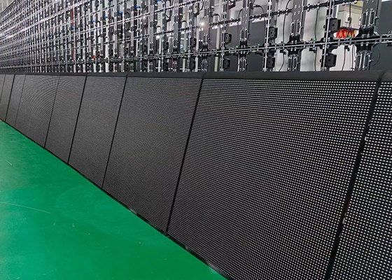 Campo desportivo Display LED à prova d'água Alto brilho Design anti-colisão